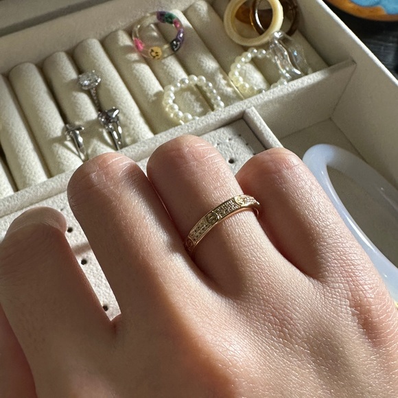 Love ring Small model - Picture 5 of 8